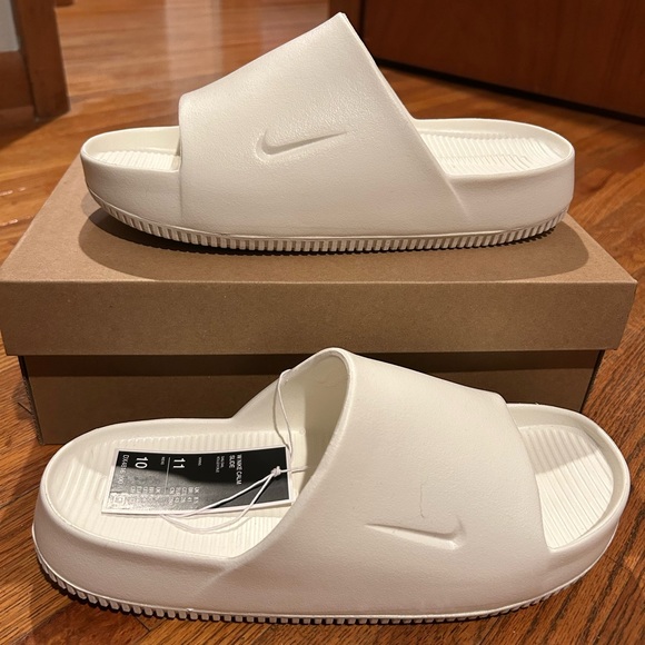 Nike Calm Slide W11 NWT - Picture 1 of 5